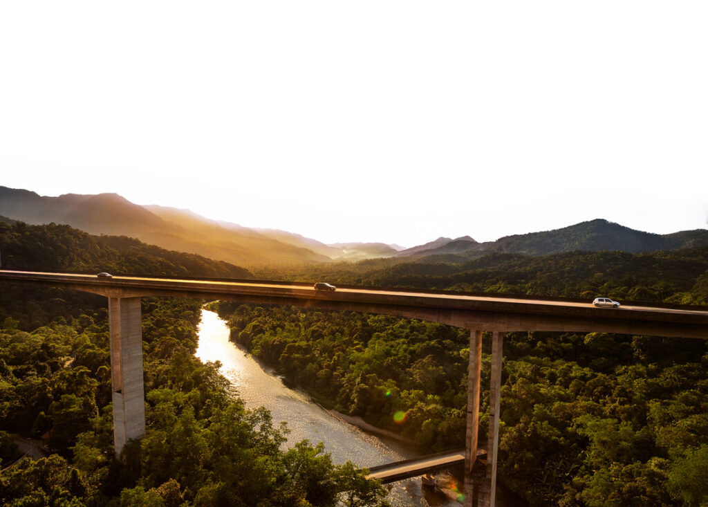 Foto de rodovia sob por do sol