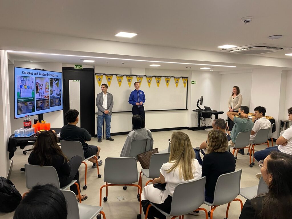 Jovens disputam vagas em faculdade internacional em Brasília
