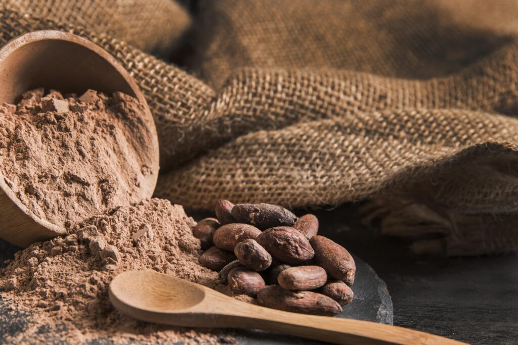 Indústria de cosméticos incorpora ingredientes naturais do cacau em sua produção