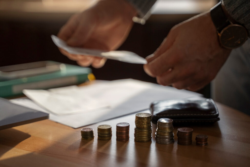 Justiça anula reajustes de plano