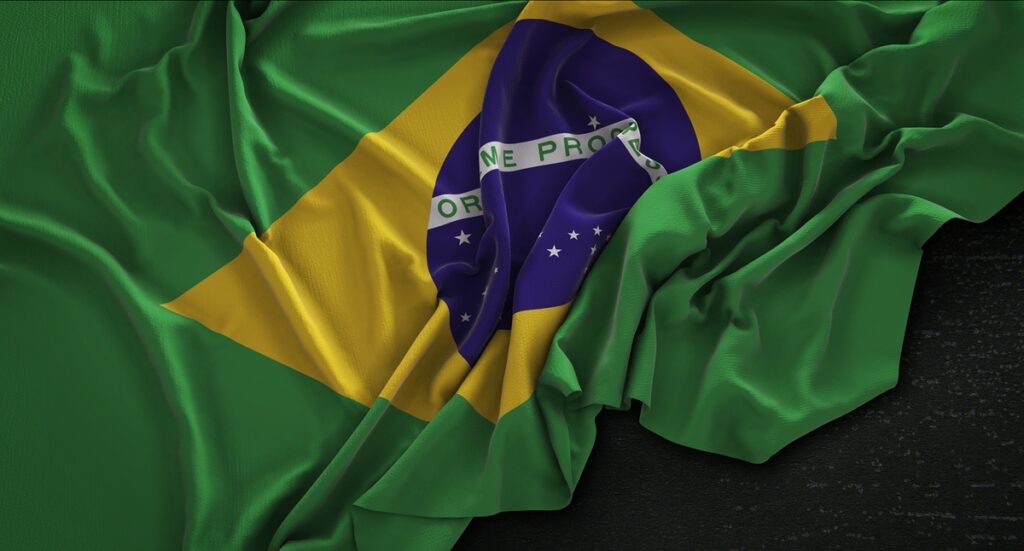 Obra de Samuel Hanan analisa dados e revela as fissuras sociais do país