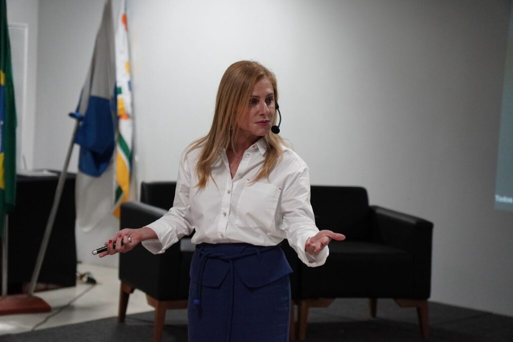 Lilian Aliprandini CEO da Acceta