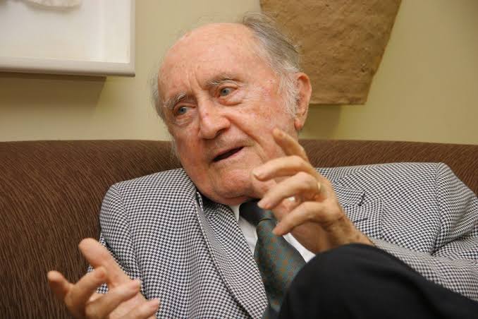 A Coluna do Roberto Maciel (quinta, 10.7): Paulo Bonavides apadrinha homenagens na Alece