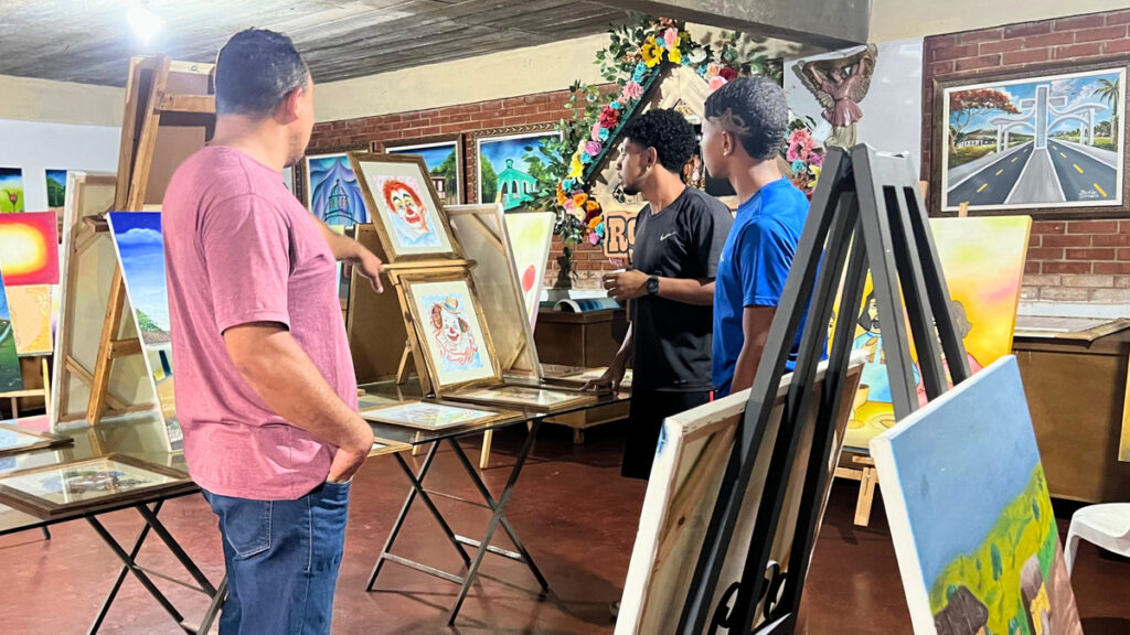 Festival celebra artes visuais com programação inédita em Trindade