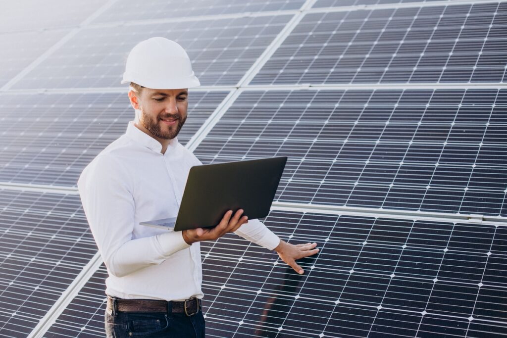 Brasil ultrapassa 800 mil inversores solares instalados