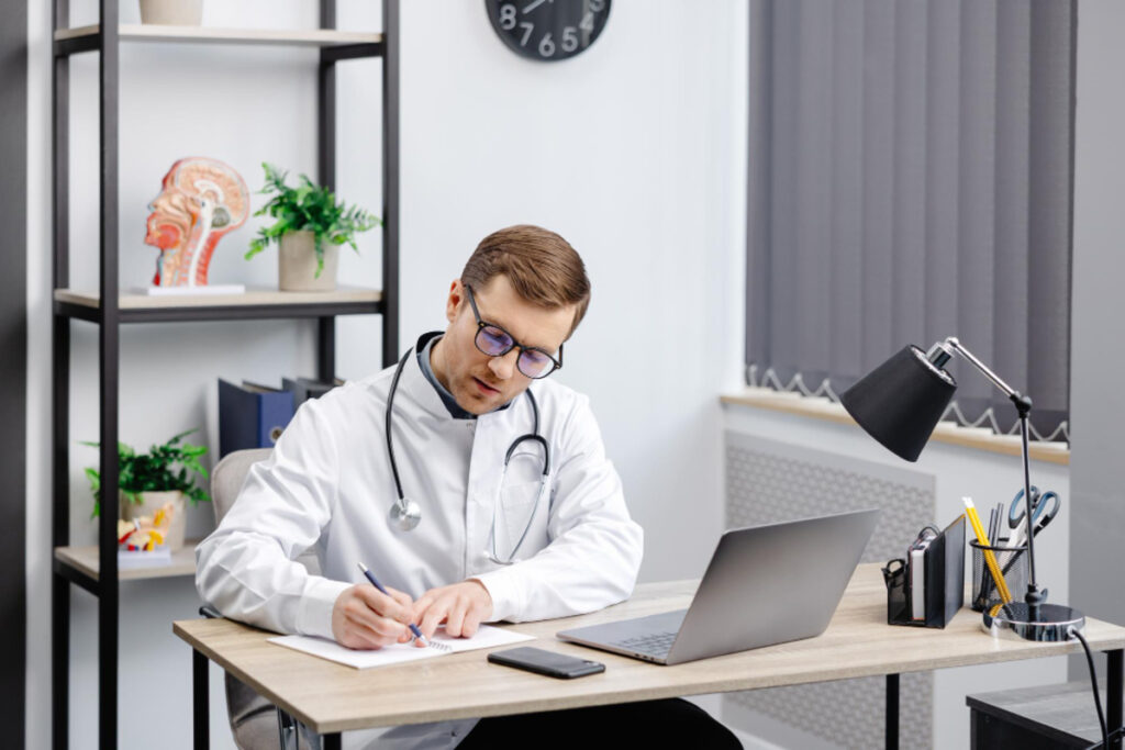 Médico pode reduzir até 70% de impostos