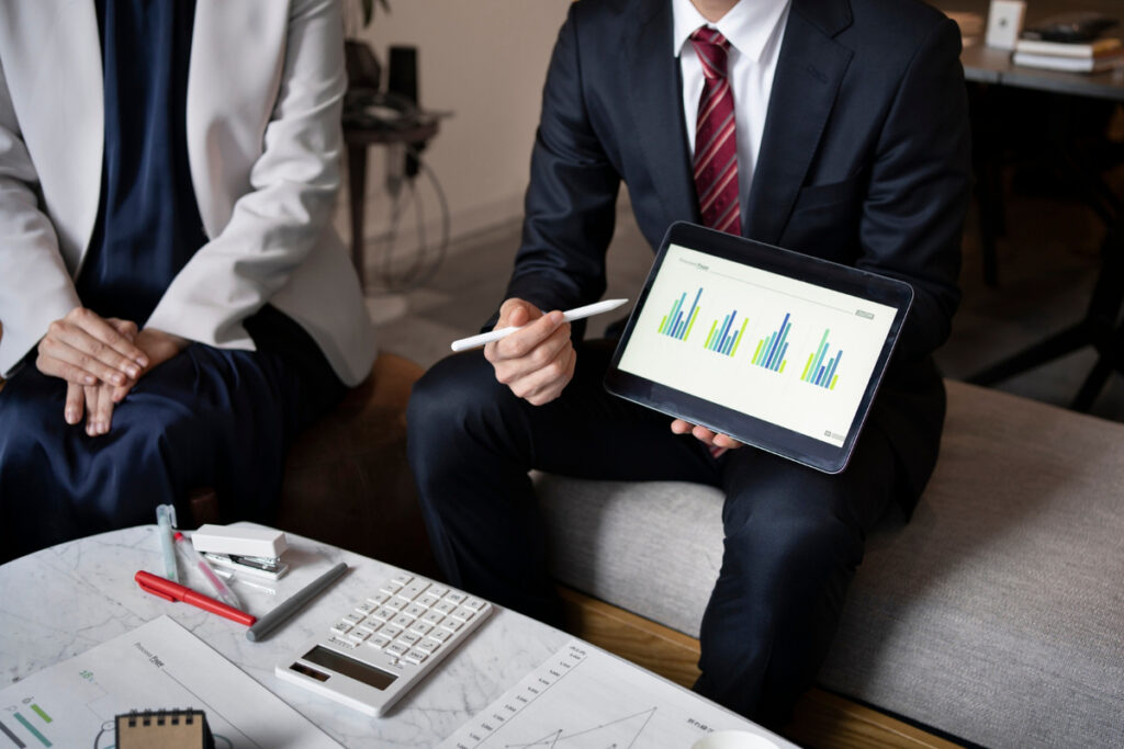 FC Invest auxilia clientes a investir em renda fixa