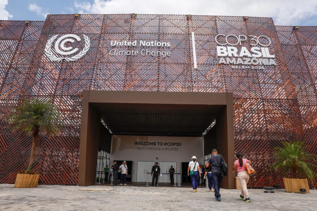Entrada dos pavilhões da COP30 em Belém