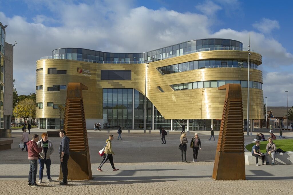 Fachada da Teesside University