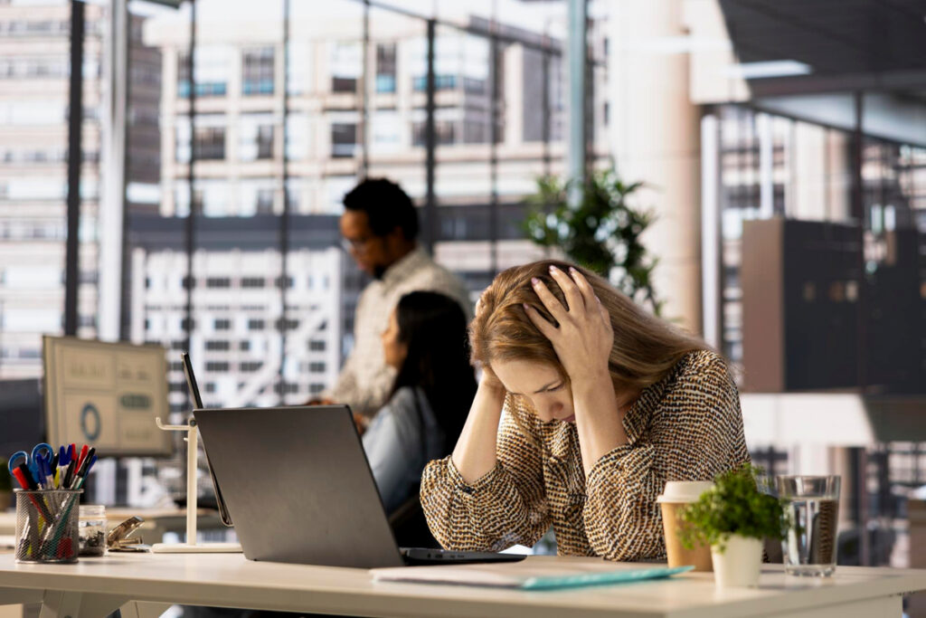 Burnout cresce e vira doença ocupacional reconhecida