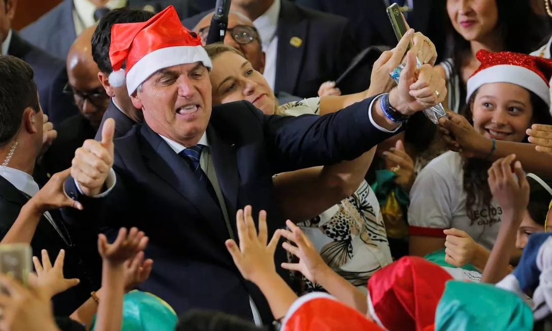 A Coluna do Roberto Maciel (sábado, 20.12): A festa da cristandade e as trevas de Bolsonaro
