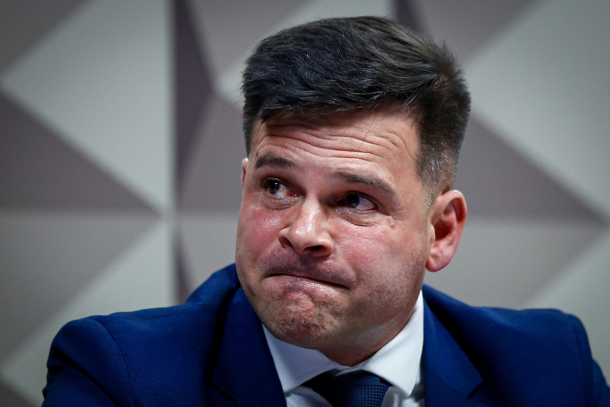 Brasília (DF) 20/06/23
Silvinei Vasques aperta os lábios e olha para os lados com expressão preocupada. Silvinei Vasques, que foi diretor da Polícia Rodoviára Federal (PRF) durante a gestão do ex-presidente Jair Bolsonaro, depõe à Comissão Parlamentar Mista de Inquérito (CPMI) do 8 de Janeiro. Os parlamentares questionam sua responsabilidade na tentativa de atrapalhar o voto de eleitores simpáticos ao então candidato Lula usando bloqueios policiais nas rodovias do nordeste.
Foto: Vinícius Schmidt/Metrópoles