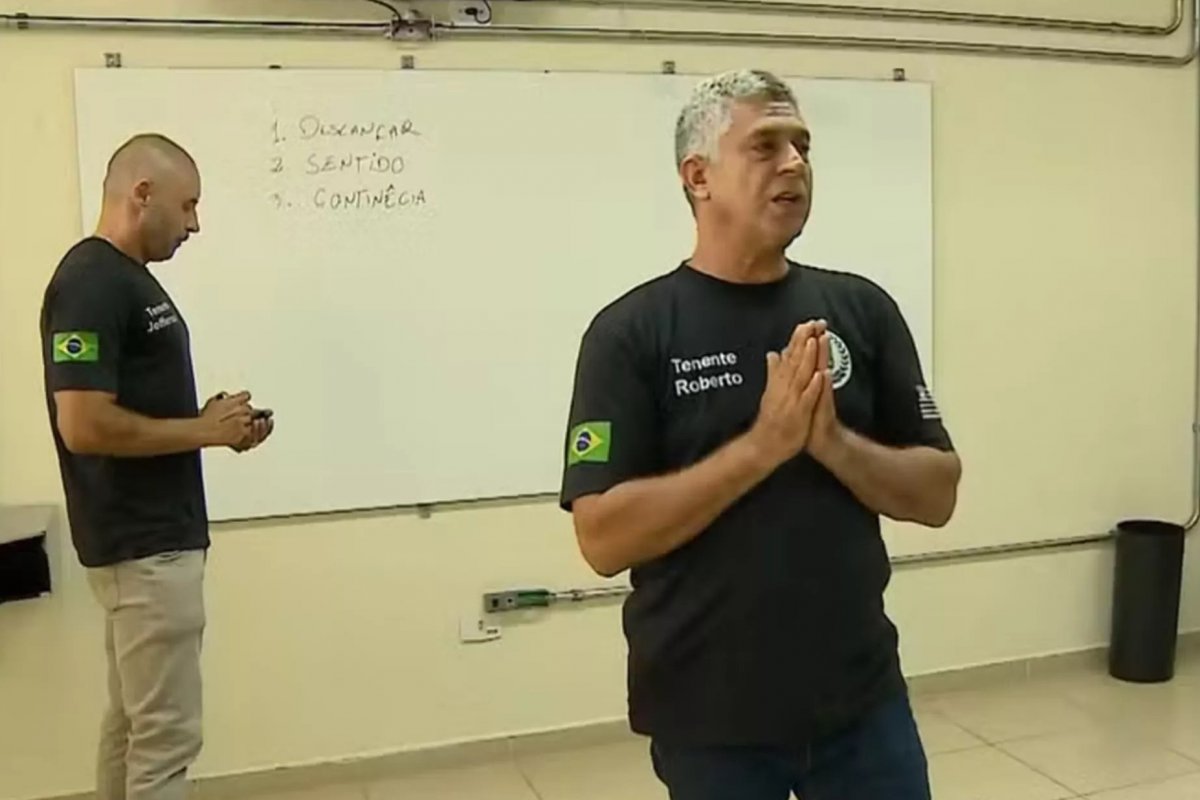 Marina Amaral: “Tarcísio e os ‘poliças’  nas salas de aula”