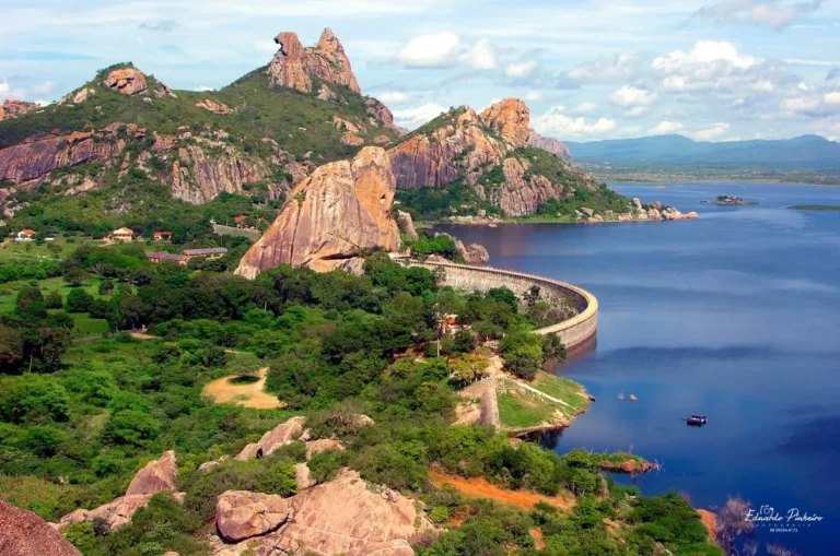Festival realiza exposições, workshops e palestras em Quixadá e Quixeramobim (CE) com o tema “O que a Terra não Esquece”
