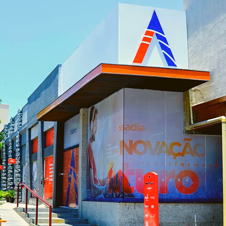 Instituto Atlântico assina memorando com universidade do Canadá para parcerias em inteligência artificial
