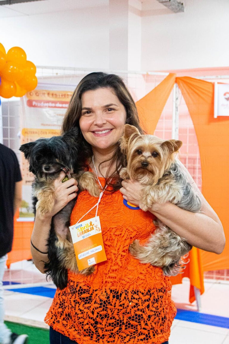 Outubro Rosa Pet: universidade e veterinários de mobilizam em ação para prevenir ou detectar câncer de mama em animais