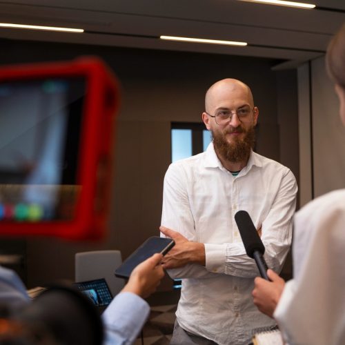 Visibilidade na imprensa reforça autoridade e amplia resultados no digital