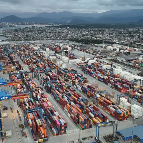 Efeito Lula: exportações batem recorde e déficit das contas externas cai; reservas internacionais fecharam junho com US$ 367,6 bi