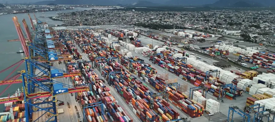 Efeito Lula: exportações batem recorde e déficit das contas externas cai; reservas internacionais fecharam junho com US$ 367,6 bi