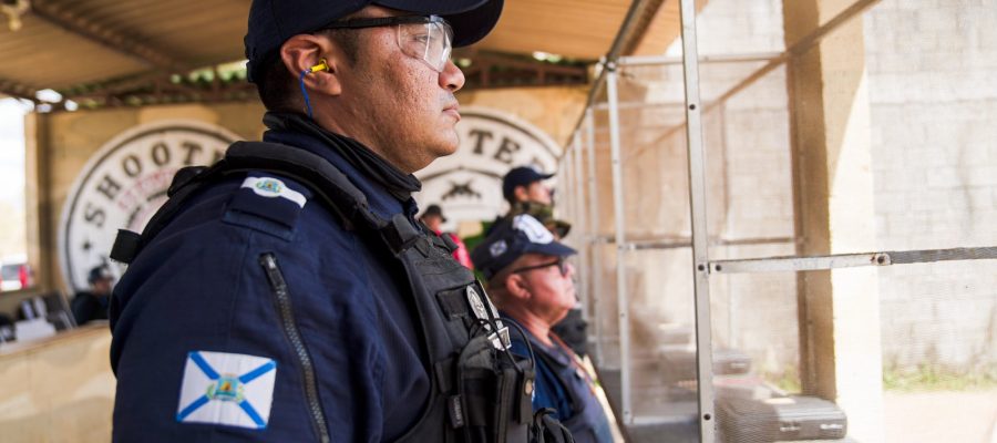 Segurança em Fortaleza: guardas municipais têm qualificação para usar armas de fogo e tasers