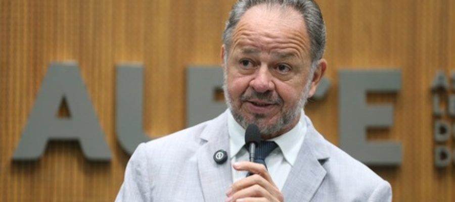 Fim da jornada de trabalho 6×1 pode resultar na geração de 4,5 milhões de empregos; momento é histórico, diz Acrísio Sena