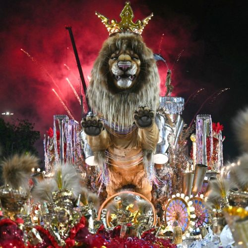 Artigo: “Do Carnaval à jornada 6×1”