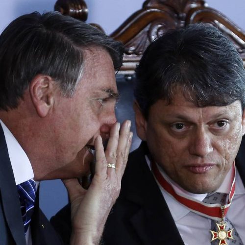 A Coluna do Roberto Maciel (terça, 18.11): “Criador e criatura: nojo à educação revela caráter comum a Bolsonaro e Tarcísio”