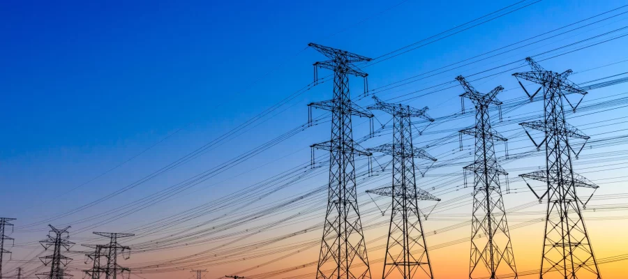 A Coluna do Roberto Maciel (sábado, 23.5): Determinações judiciais modificam rumo de questão sobre energia