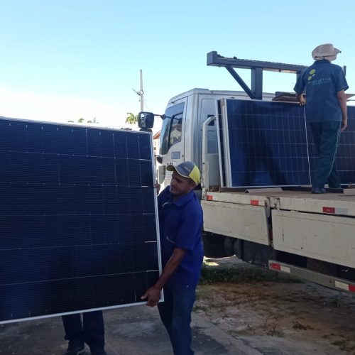 IFCE do município Jaguaruana (CE) recebe equipamentos de energia solar para montagem de usina fotovoltaica