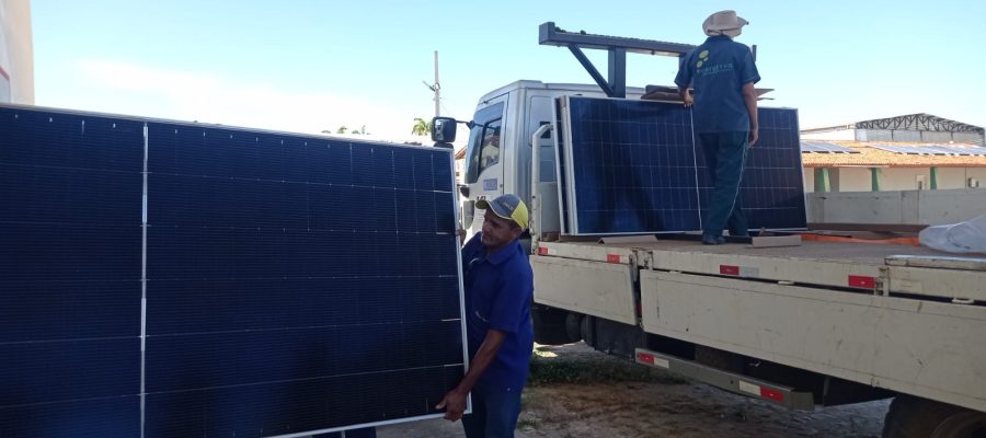IFCE do município Jaguaruana (CE) recebe equipamentos de energia solar para montagem de usina fotovoltaica