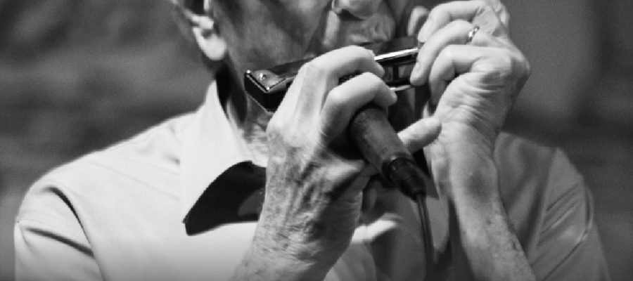 Gaitista Mauricio Einhorn, 92 anos, é uma das atrações de programação de 11 dias em homenagem à bossa nova