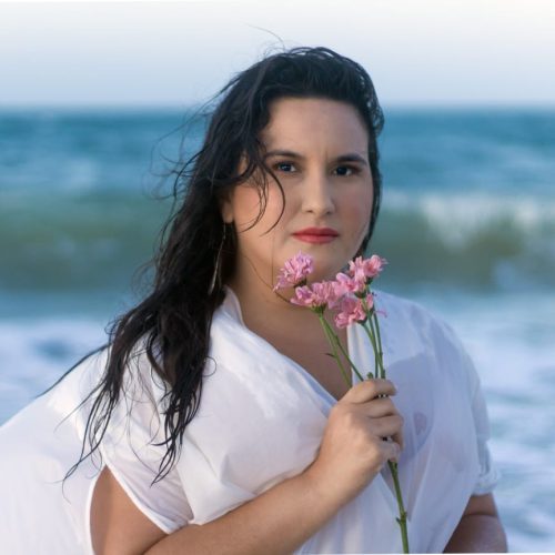 Tarcísio Sardinha é alvo de homenagem da filha, Bárbara Sena, com convidados em show gratuito amanhã