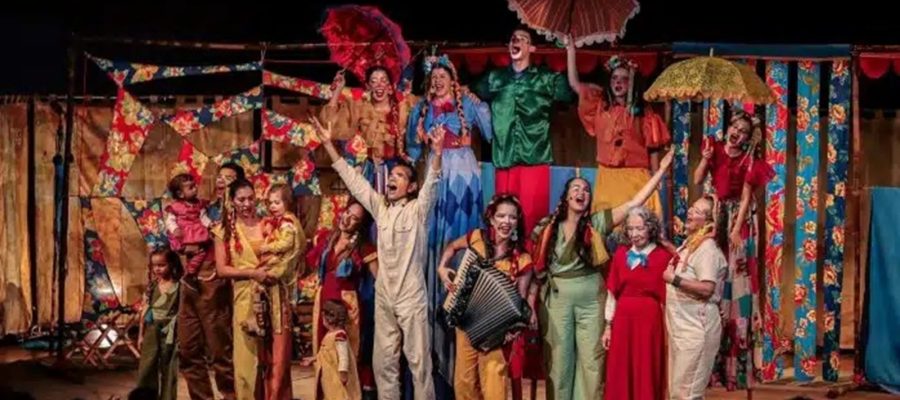 Histórias de Teatro e Circo: Carroça de Mamulengos traz a Fortaleza, no José de Alencar, espetáculo em que celebra 50 anos de atividades