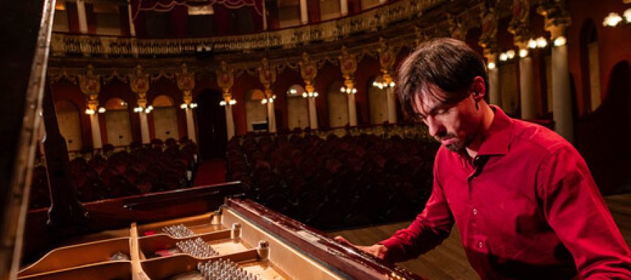 Rock ao Piano: concerto traz a Fortaleza especial Pink Floyd no Teatro Celina Queiroz