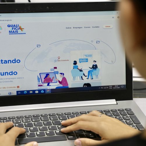 Inteligência artificial se torna ferramenta para analisar comportamento de candidato a emprego