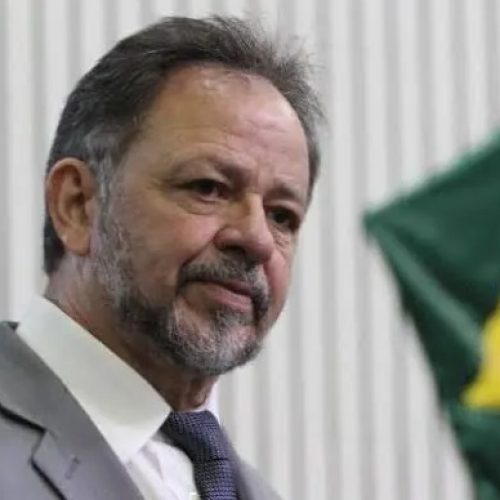 A leitura do Acrísio: “Pé-de-Meia: um antídoto contra a evasão”