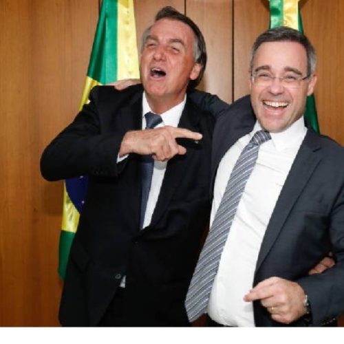 A Coluna do Roberto Maciel (quinta, 3.9): A quem, além da extrema-direita, interessa a crise? O que o cidadão ganha com a corrosão da Justiça?
