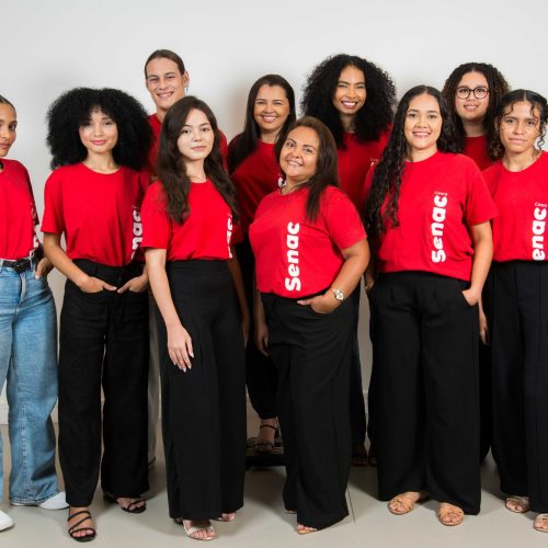 Alunos do curso Jovens Criadores Design participam da CasaCor e recebem certificados do Senac CE