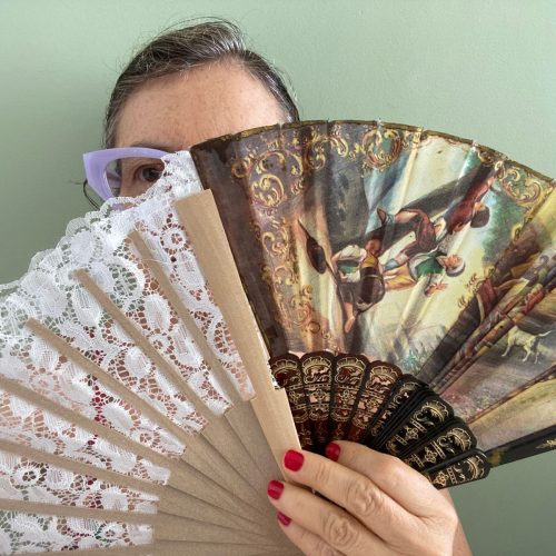 A Crônica da Ana Márcia: “Leques para que te quero”