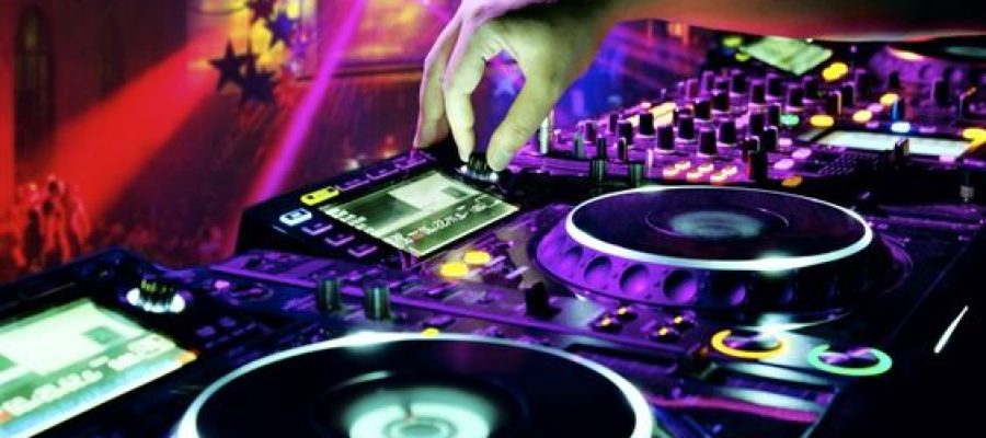 Larissa Gaspar apresenta projetos com foco no fortalecimento da música eletrônica