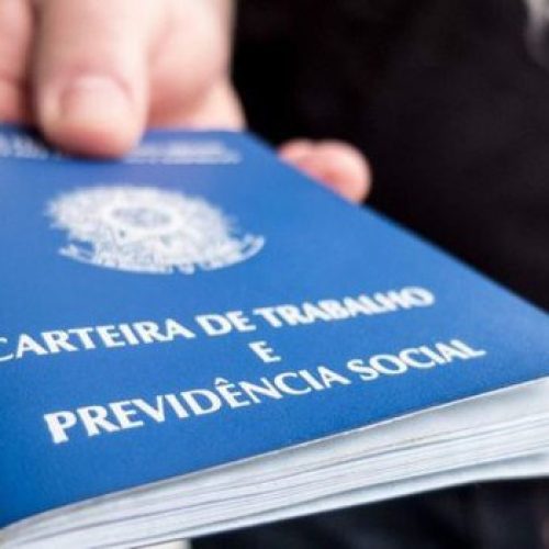 A Coluna do Roberto Maciel (terça, 17.2): A folia está acabando. E o emprego, como fica?