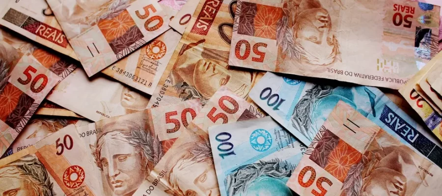 A Coluna do Roberto Maciel (quinta, 31.7): A chantagem que os brasileiros estão sendo forçados a pagar por quem exige impunidade
