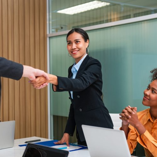 Empresas brasileiras esperam contratar no último trimestre