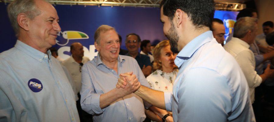 Ciro e Tasso vão docilmente, como gado rumo ao abate, acompanhar os aplausos para a chacina propostos pelo chefe André Fernandes?