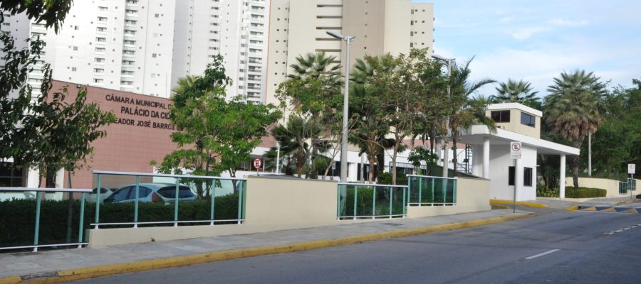 Carteira de estudante pode ser solicitada na Central da Cidadania da Câmara Municipal de Fortaleza