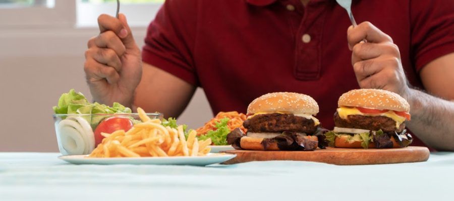 Desafios de comida: até onde o estômago suporta e quais os riscos?