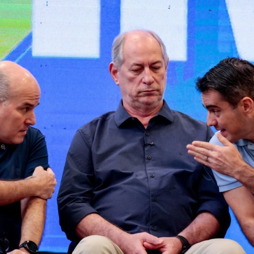Artigo de Ricardo Alcântara: “Roberto Cláudio – escolhas e destinos”