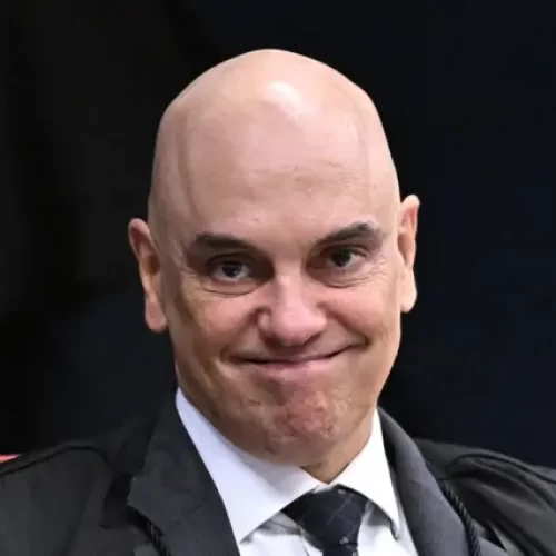 Xandão diz que não vai recuar “nem um milímetro” na ação que tem o golpista Bolsonaro como réu