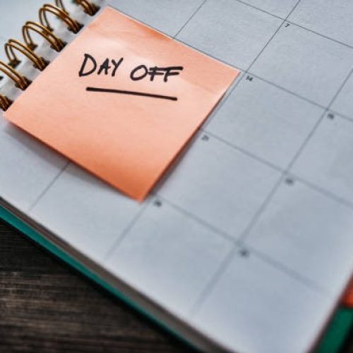 Especialistas analisam o impacto dos feriados de 2026 no trabalho