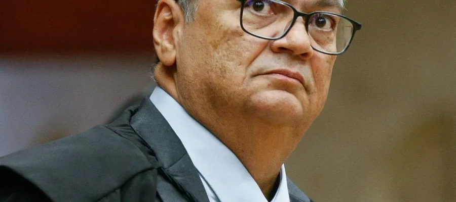 A Coluna do Roberto Maciel (terça, 18.8): Não há liberdade de expressão onde direitos são esquartejados